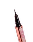 Super Glam Eyeliner