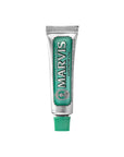 Glassic Strong Mint Touthpaste